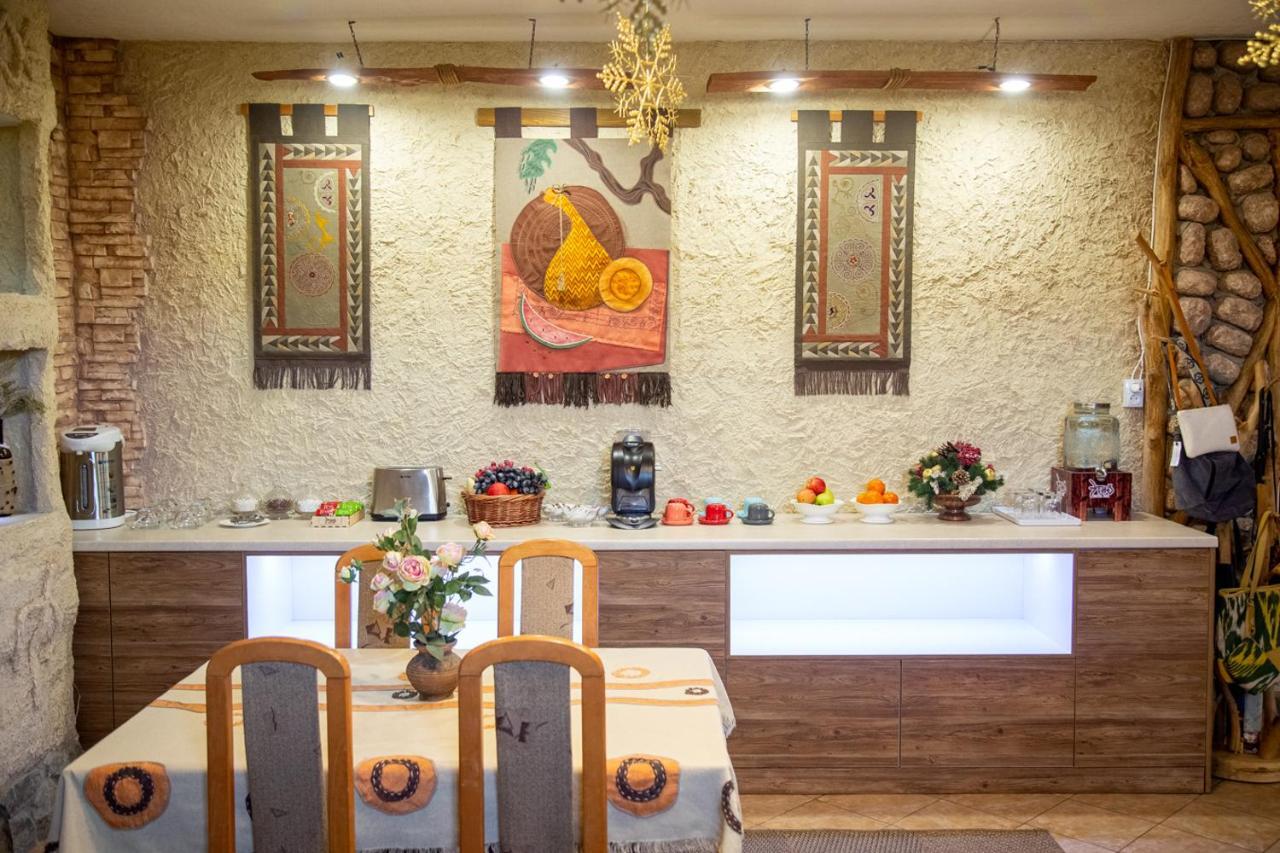 Ethno Boutique Hotel Osh Ngoại thất bức ảnh